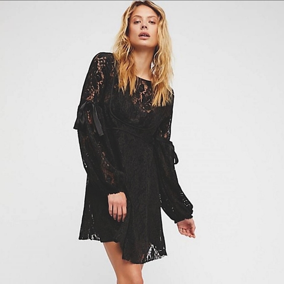 🎉 Host Pick 🎉 NWT Free People Black Lace Long Sleeve Dress - M - Picture 3 of 15